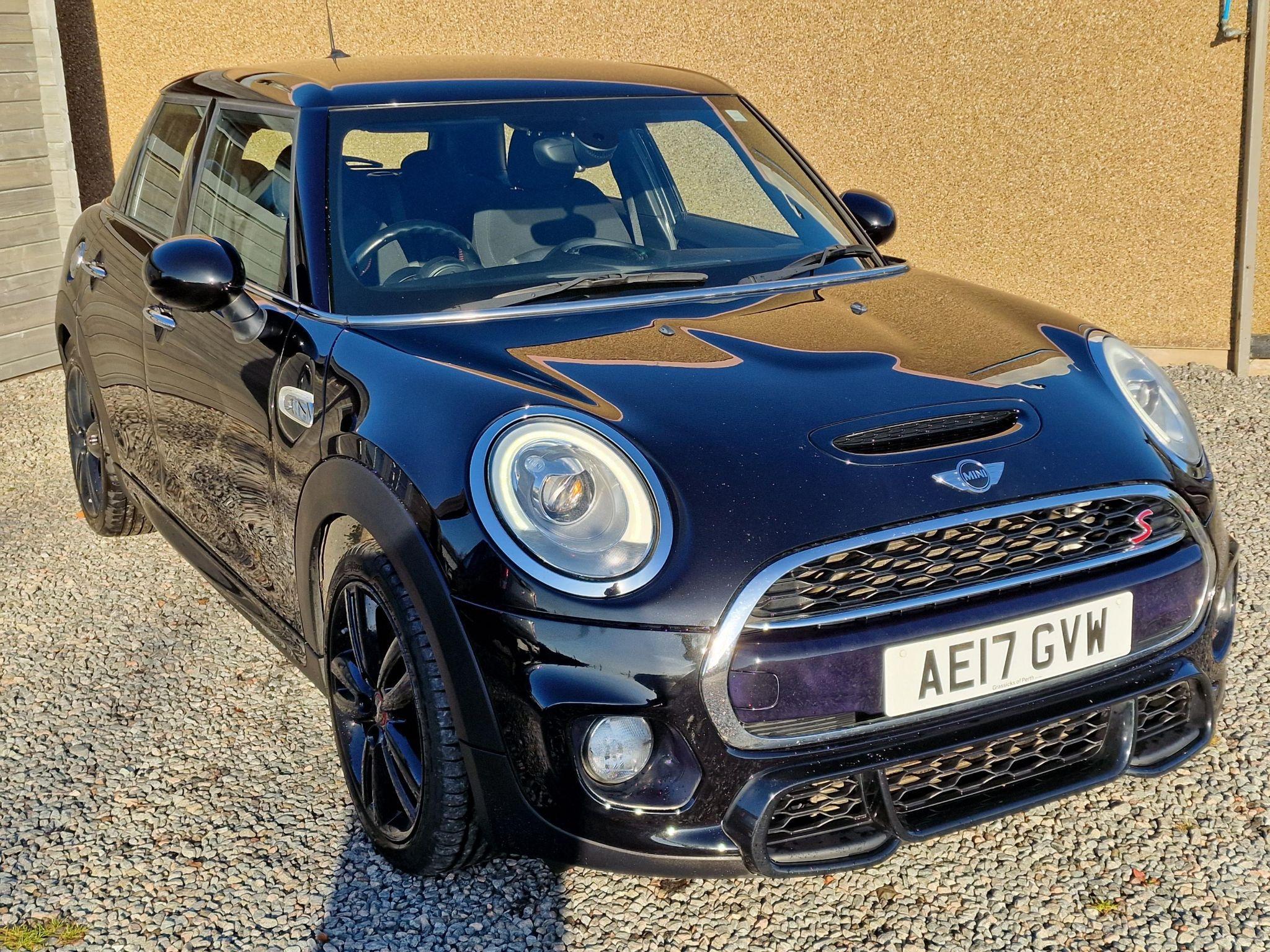 2017 Mini Hatch